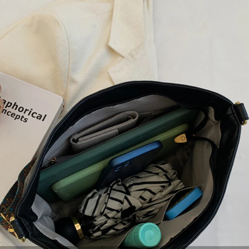 MELEANA Crossbody Bag