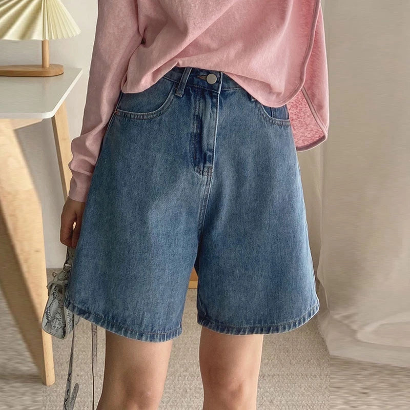 SARA Shorts
